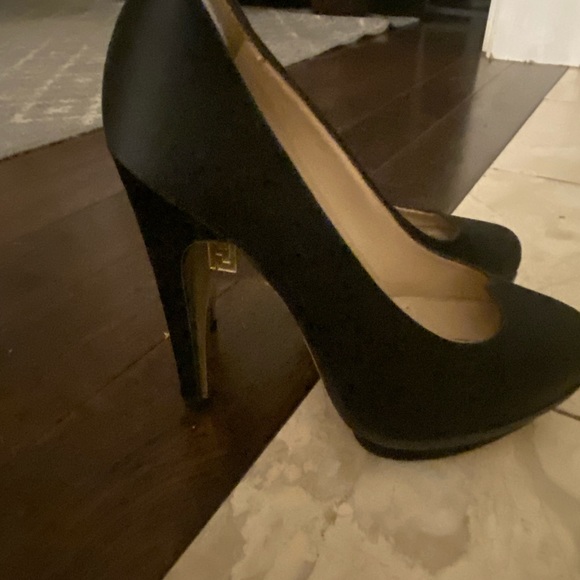 Fendi high heel - Picture 3 of 3